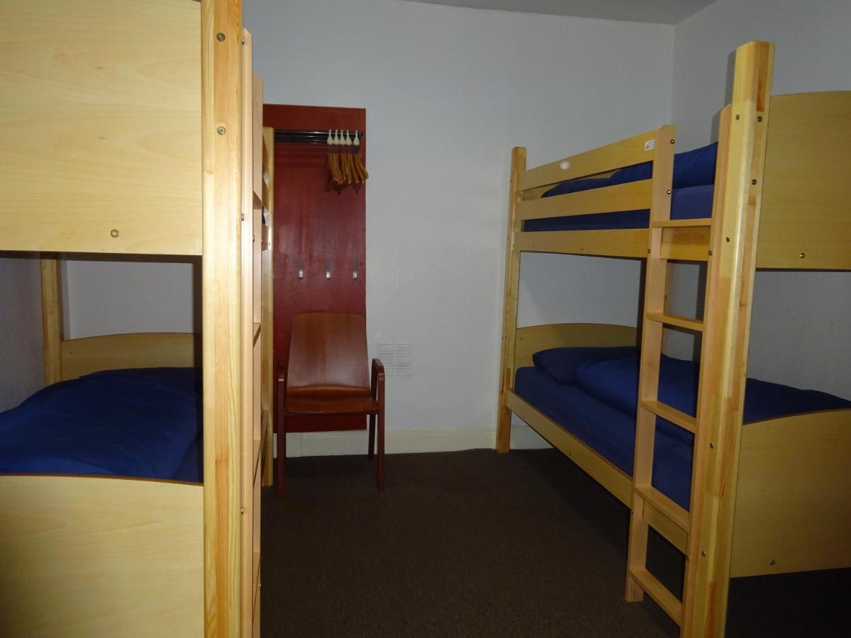 Youth Hostal *